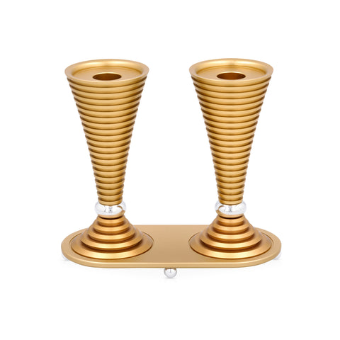 פמוטים עגולים עם מעמד לשבת מדגם Grooved
